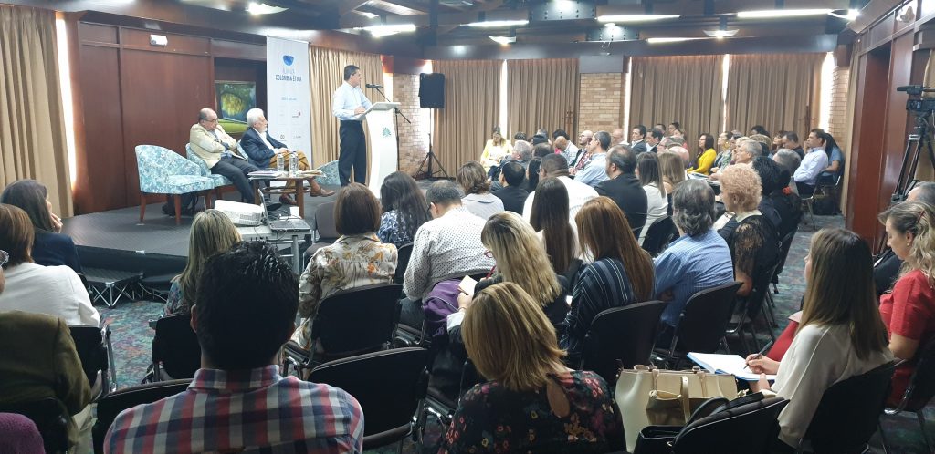 Encuentro-Etica-Medellin-Bogota-11-12-mayo-2019 (229)